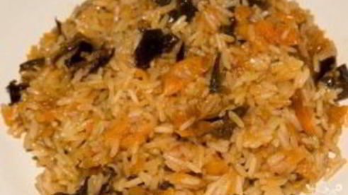 плов с черносливом и курагой