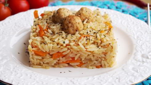 плов с фрикадельками в духовке