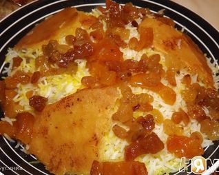 Плов с курагой и изюмом