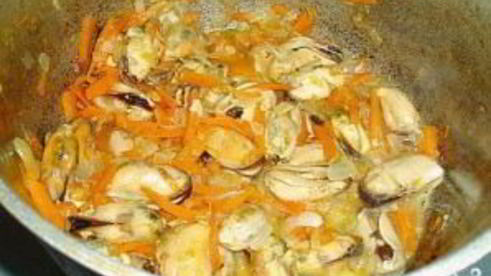 плов с мидиями