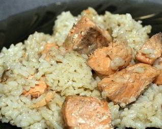 Плов с рыбой в мультиварке