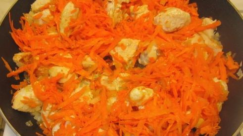 плов в духовке с курицей