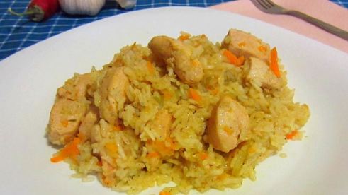 плов в духовке с курицей