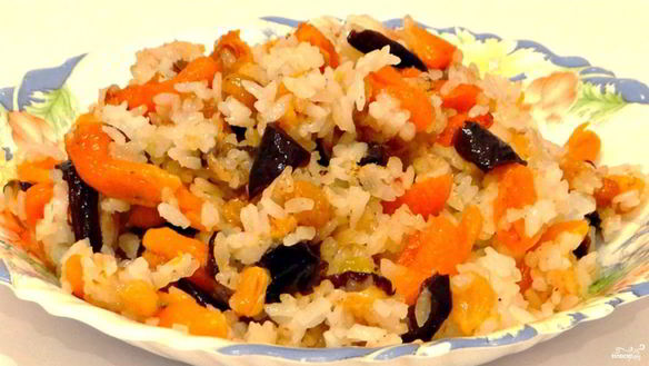 Рецепт Постный плов с черносливом и курагой