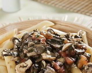 Быстрое грибное рагу в сливочном соусе с тимьяном