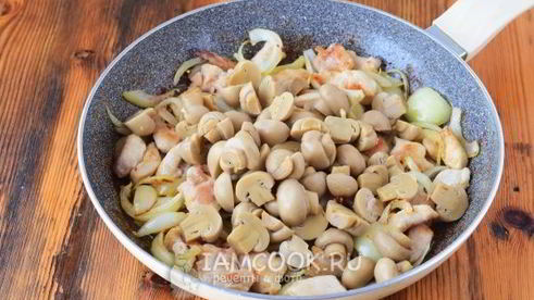 фрикасе из курицы с грибами