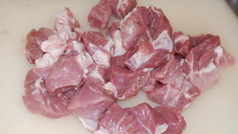 мясное рагу с баклажанами, перцем и помидорами