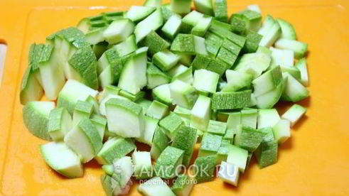 овощное рагу из кабачков, картошки и капусты