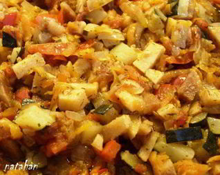 Овощное рагу с айвой