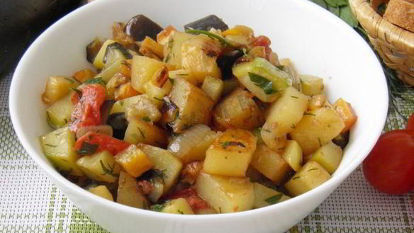 Рецепт Овощное рагу с кабачками, баклажанами и картофелем