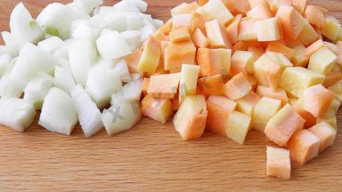 овощное рагу с кабачками, баклажанами и картофелем