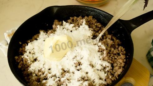 овощное рагу с мясным фаршем и баклажанами в духовке