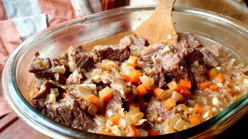 рагу из говядины с подливой, запеченное под фольгой homequeen