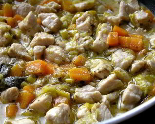 Рагу из индейки с луком-пореем