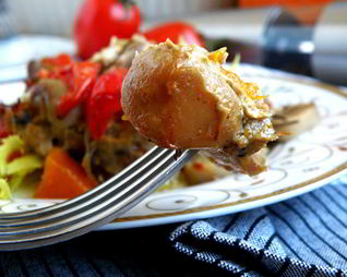 Рагу из маринованного кролика с овощами и грибами