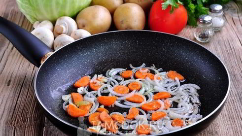 рагу овощное с капустой и картошкой