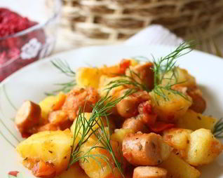 Рагу с картофелем и сосисками