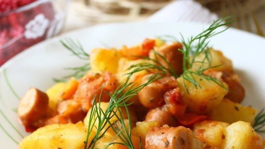 Рецепт рагу с картофелем и сосисками