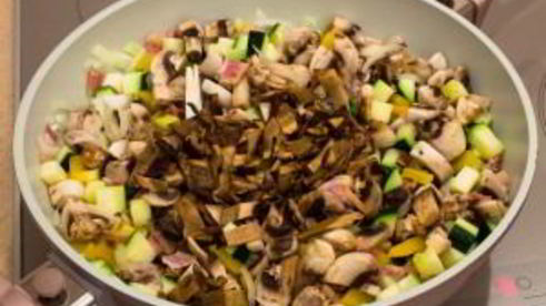 рагу с овощами и грибами