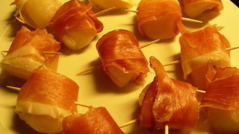 морские гребешки в беконе