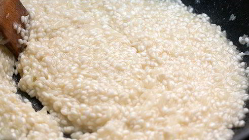 ризотто с гребешками и креветками