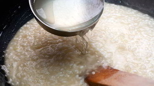 ризотто с гребешками и креветками