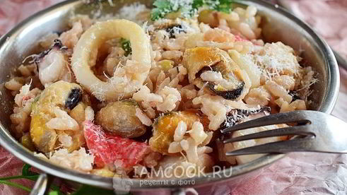 ризотто с морепродуктами в сливочном соусе