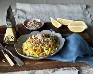 Ризотто с шафраном и сыром Джюгас