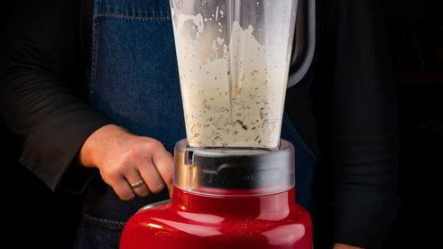 филе палтуса под грибным соусом