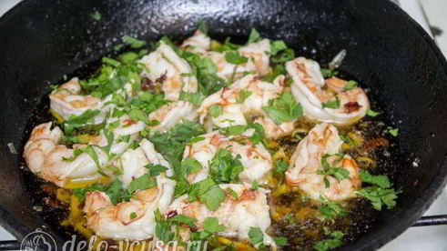 креветки жареные в масле с чесноком