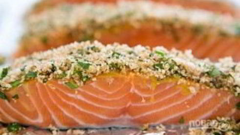 лосось с панировочными сухарями