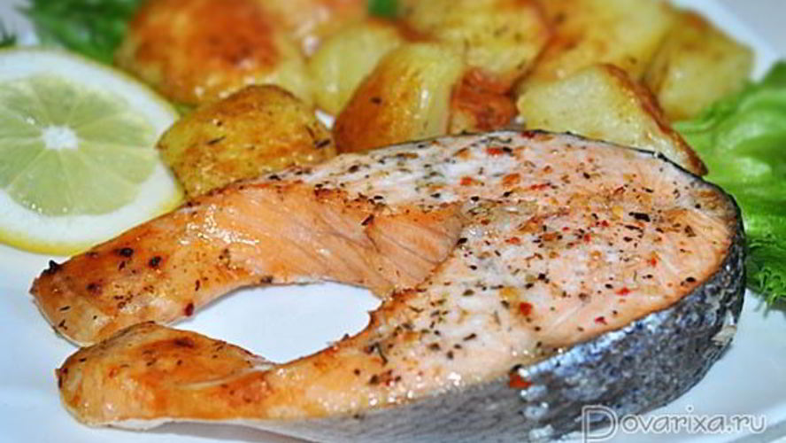Рецепт нерка, запеченная с картофелем