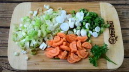 плотва, запеченная в рукаве с овощами