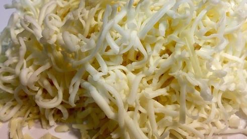 рыба с овощами под сырно-сливочным соусом