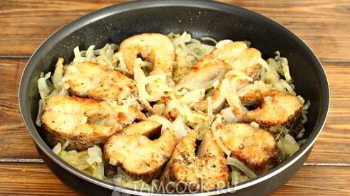 щука тушеная в сметане