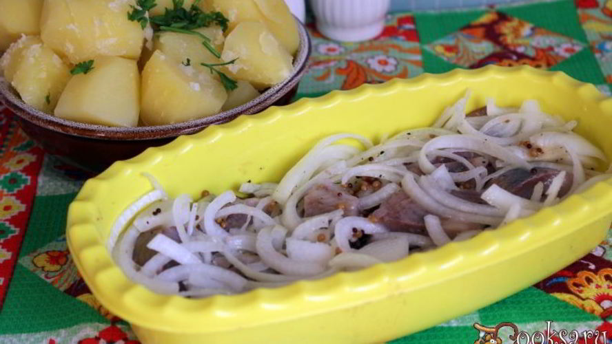 Рецепт сельдь с луком в горчично-масляной заправке