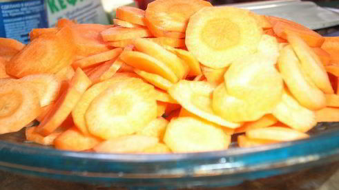 сельдь свежая, тушенная с овощами