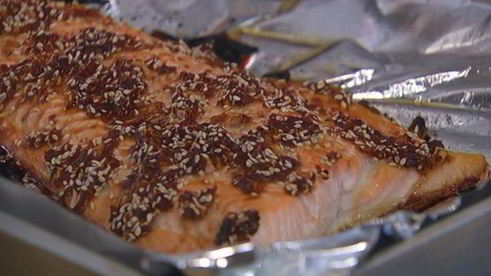 семга, запеченная с имбирем