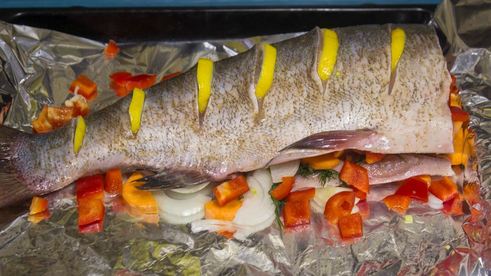 толстолобик в фольге запеченный