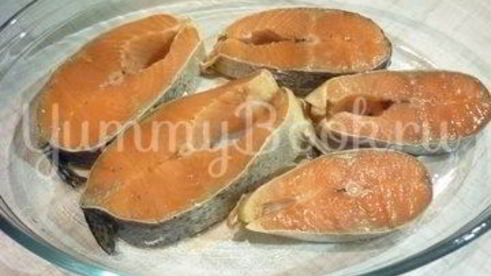 запеченная семга с брынзой и помидорами