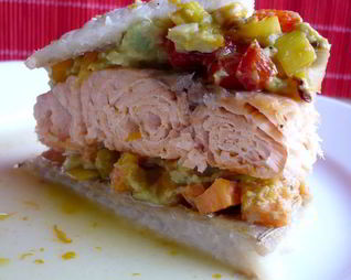 Запеченное филе двух видов рыбы с овощами Несладкая парочка