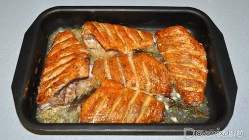 запеченный морской окунь в маринаде