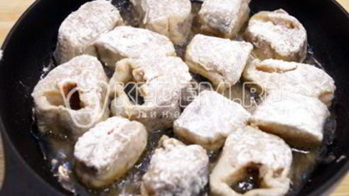 жареный минтай