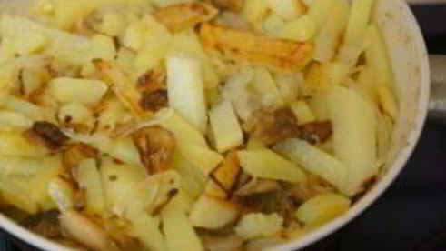 жареные лесные грибы