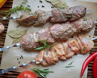 Говяжий шашлык в чайном маринаде