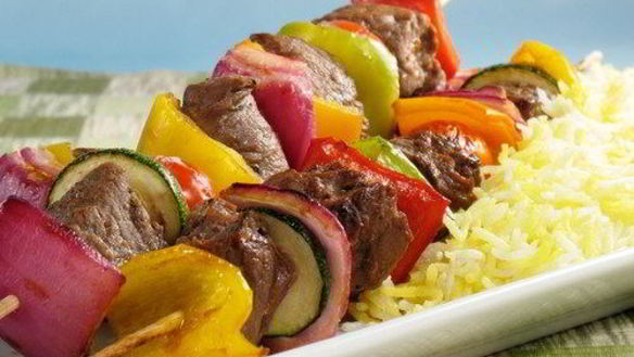 Рецепт Говяжьи шашлыки на гриле с зелеными перцами и цукини