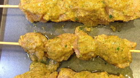 куриные шашлычки с яичной лапшой