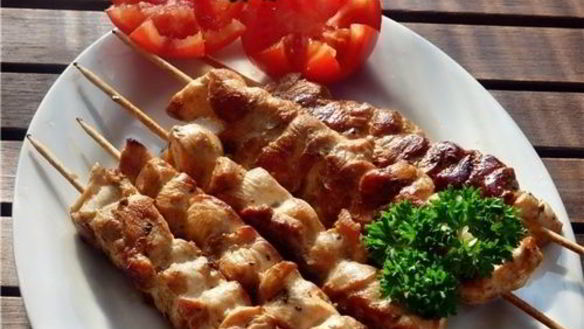 Рецепт Шашлык из куриного филе с чесноком в духовке