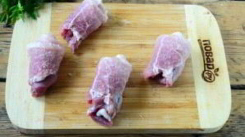 шашлык из свинины рулетиками