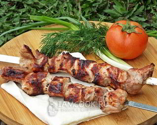 Шашлык из свинины с лимоном и луком